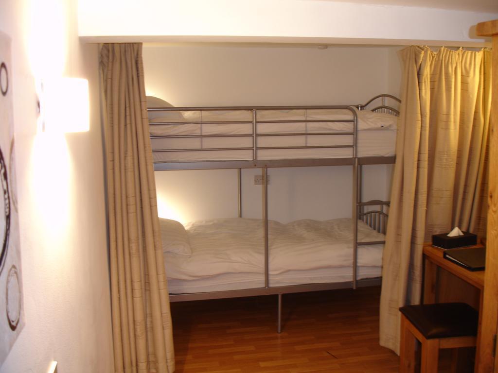 Burcott Mill Guesthouse Wells Phòng bức ảnh